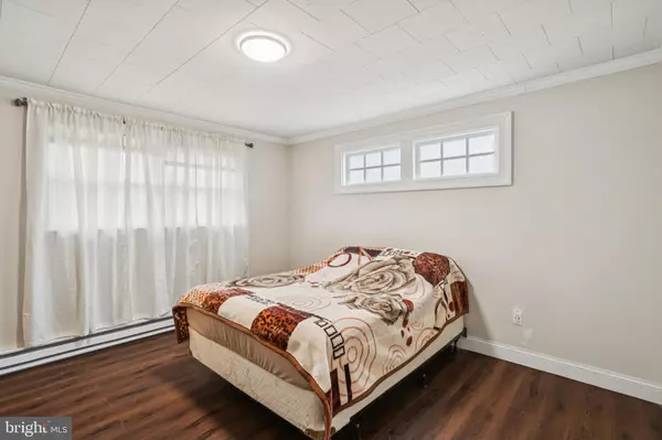 New Egypt, NJ 08533,8 INMAN RD