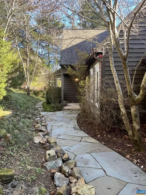 Charlottesville, VA 22902,1381 GRISTMILL DR