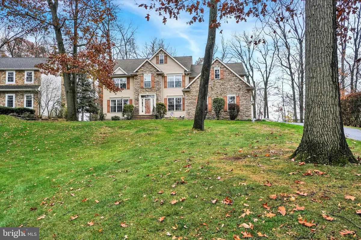 York, PA 17403,138 W CRESTLYN DR