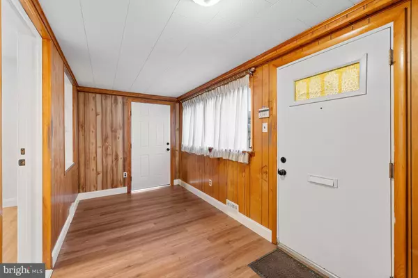 Oaklyn, NJ 08107,324 ELM AVE