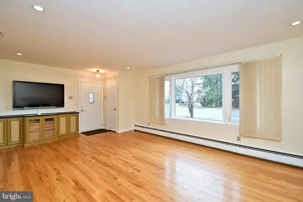 Allentown, PA 18104,4105 W CHEW ST