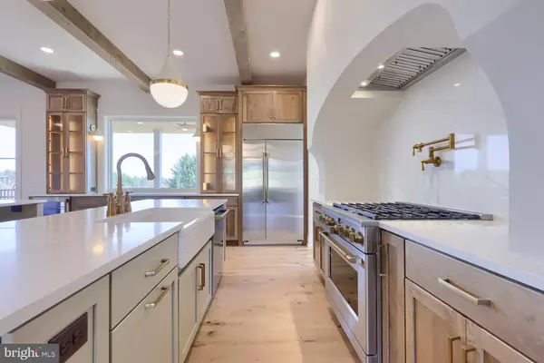 Lancaster, PA 17601,1233 HUNSICKER RD