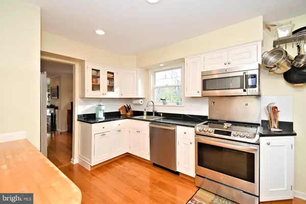 Ambler, PA 19002,3404 IROQUOIS WAY