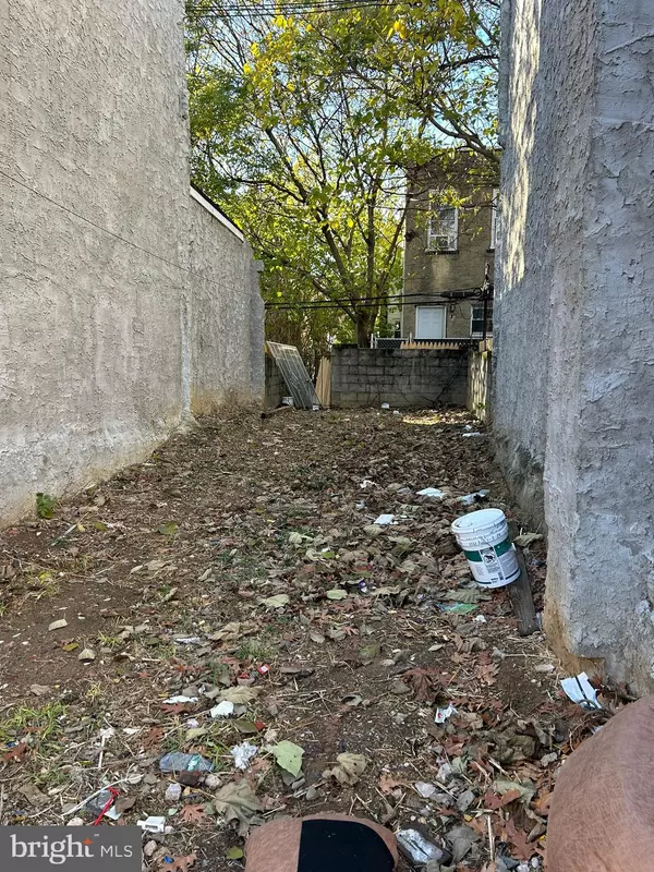 Philadelphia, PA 19146,1528 S LECOUNT ST