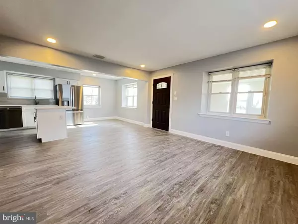 Philadelphia, PA 19115,8714 VERREE RD