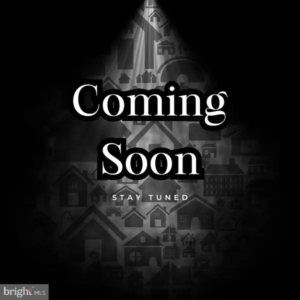 8012 LAKECREST DR, Greenbelt, MD 20770