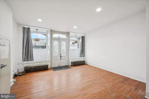 Philadelphia, PA 19127,4645 UMBRIA ST #1