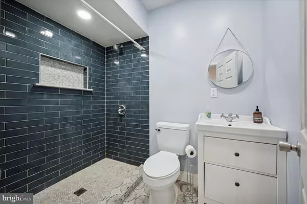 Philadelphia, PA 19127,4645 UMBRIA ST #1