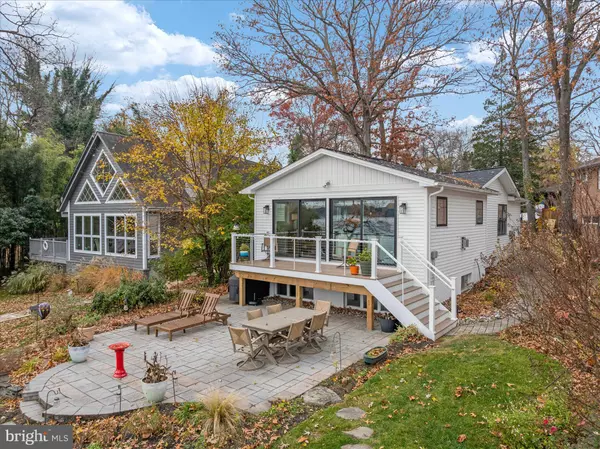 Severna Park, MD 21146,394 NORTH DR