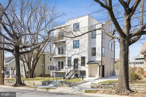 Washington, DC 20018,1016 RHODE ISLAND AVE NE #5