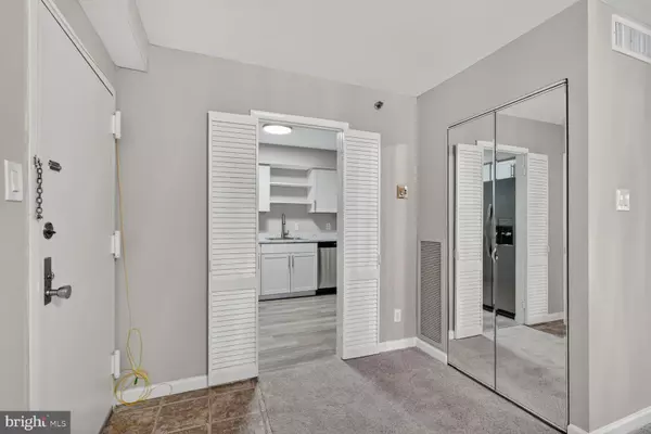 Hyattsville, MD 20783,9200 EDWARDS WAY #811