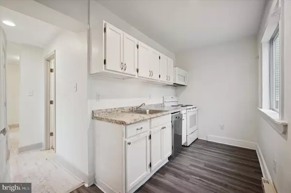 Philadelphia, PA 19127,4645 UMBRIA ST #2