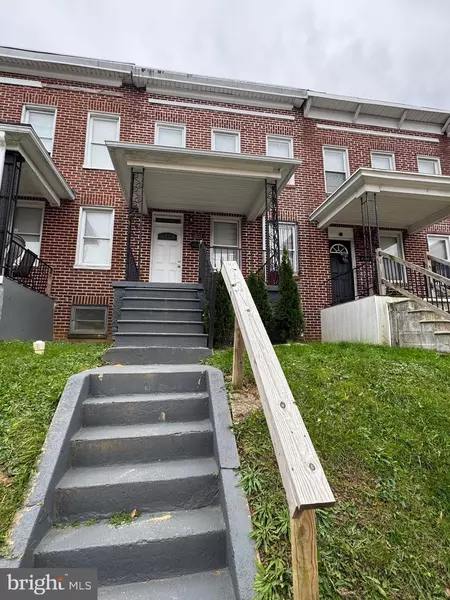 3221 LYNDALE AVE, Baltimore, MD 21213