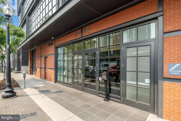 Washington, DC 20001,2030 8TH ST NW #PH-5