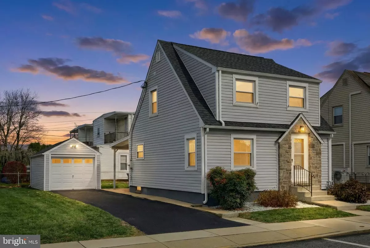 York, PA 17404,1562 STANTON ST