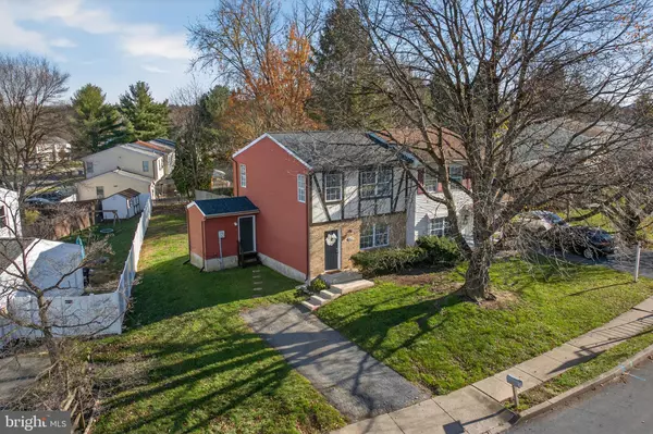 Lancaster, PA 17603,1077 MONTICELLO LN