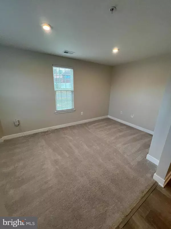 Bowie, MD 20716,1550 ADAMSON WAY