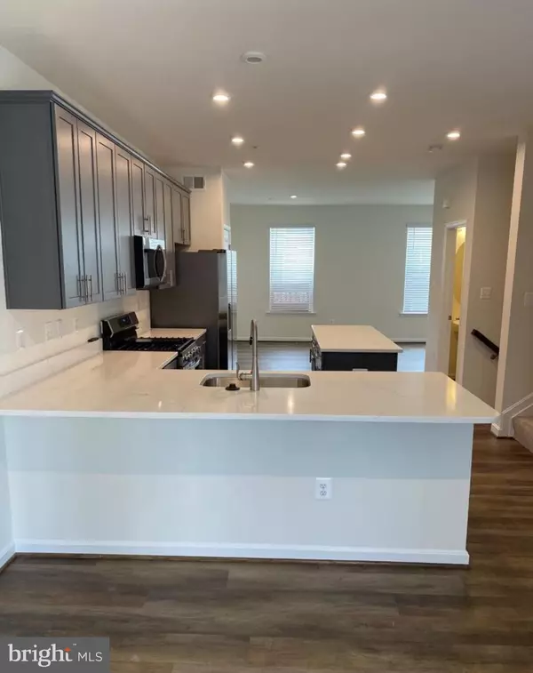 Glen Burnie, MD 21061,207 JENKINS WAY