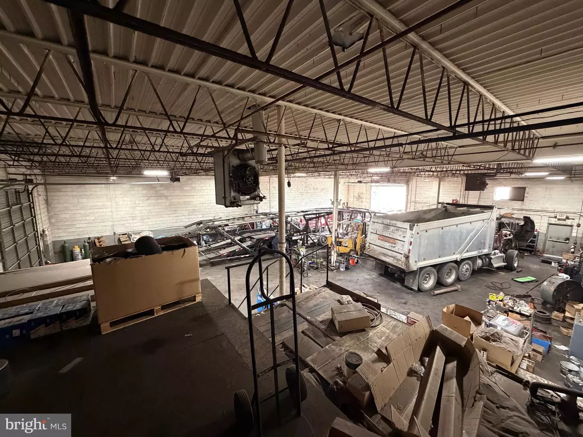 Levittown, PA 19057,1606 MANNING BLVD