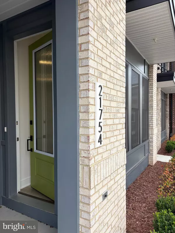 Ashburn, VA 20148,21754 DOLLIS HILL TER #193