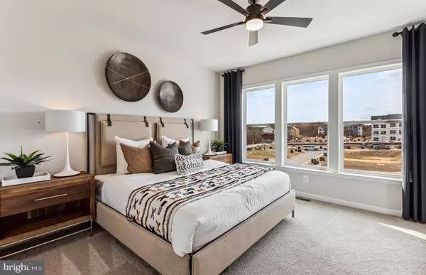 Leesburg, VA 20176,42851 ROBINS PERCH TER