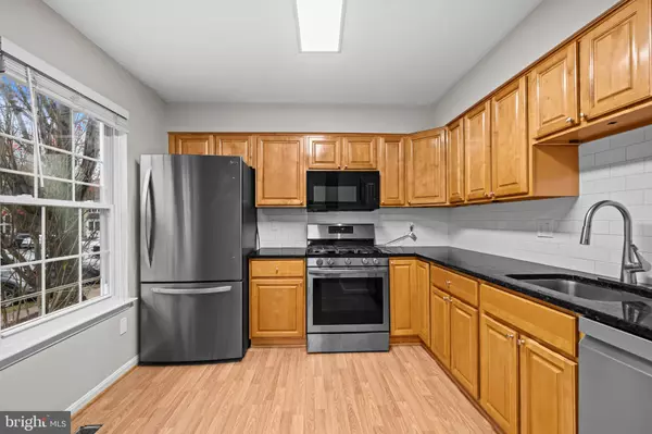 Fairfax, VA 22033,3321 BUCKEYE LN