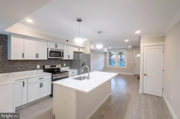 Baltimore, MD 21213,2846 LAKE AVE