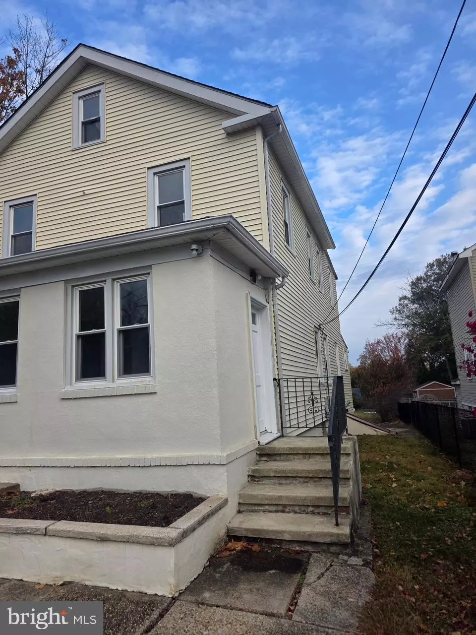 Maple Shade, NJ 08052,105 MECRAY LN