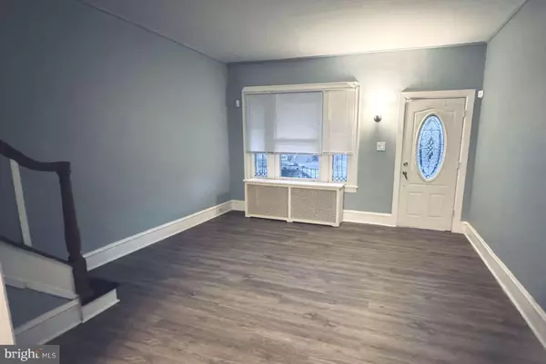 Philadelphia, PA 19111,533 ROBBINS ST