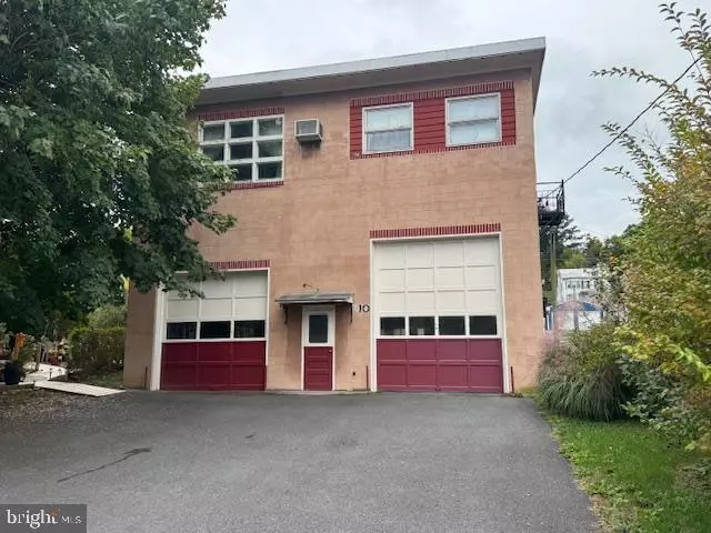 Yeagertown, PA 17099,10 S MAIN ST