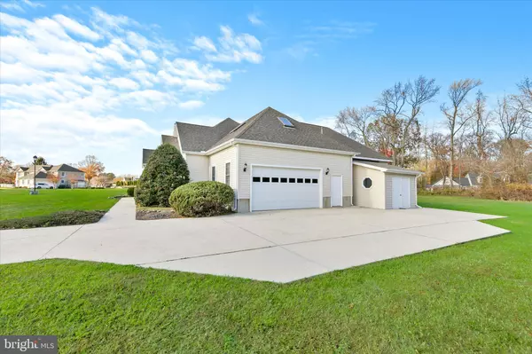 Selbyville, DE 19975,184 E MILL POND DR