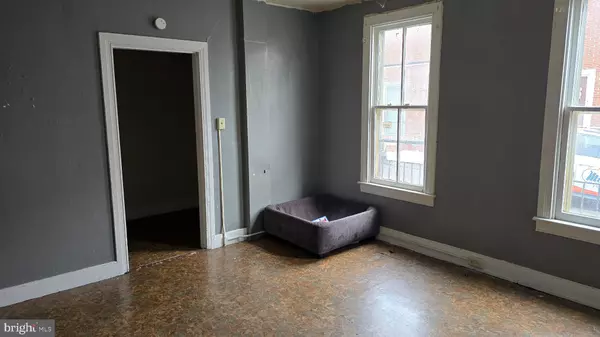 York, PA 17401,344 OAK LN