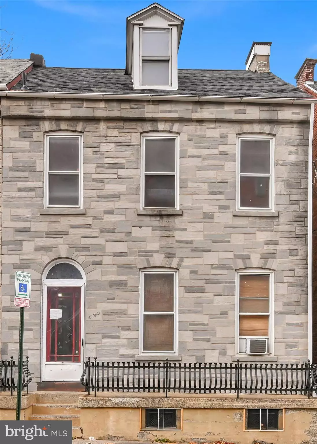 Lancaster, PA 17603,635 MANOR ST