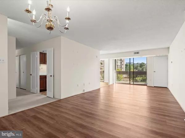 Alexandria, VA 22304,5300 HOLMES RUN PKWY #402