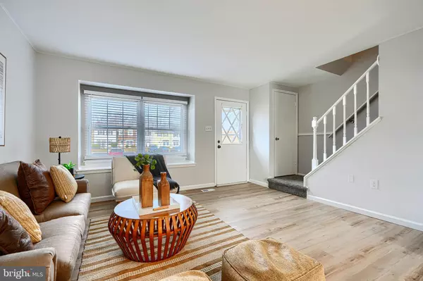 Rosedale, MD 21237,8 KING RICHARD CT #8