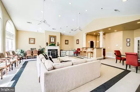 Alexandria, VA 22311,4550 STRUTFIELD LN #2225