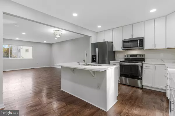 Washington, DC 20032,800 WHEELER HILL DR SE #800