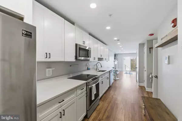 Washington, DC 20010,3110 GEORGIA AVE NW #204