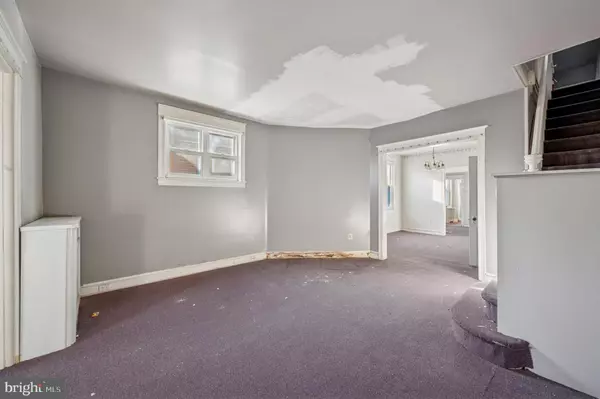 Philadelphia, PA 19131,4085 FORD RD