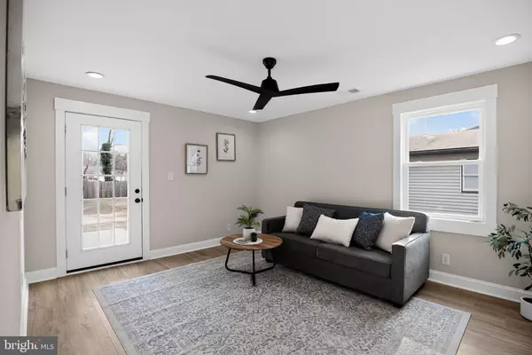 Lindenwold, NJ 08021,109 STATE AVE