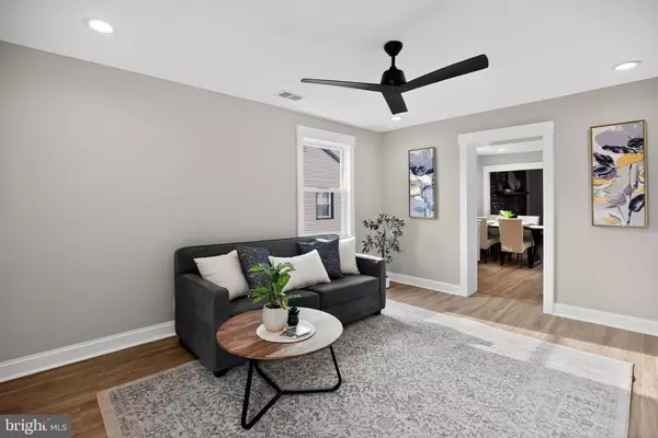 Lindenwold, NJ 08021,109 STATE AVE