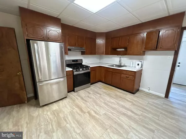 Trenton, NJ 08610,640 GRAND ST