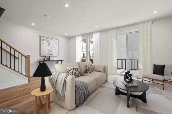 Ashburn, VA 20148,42121 PICASSO SQ