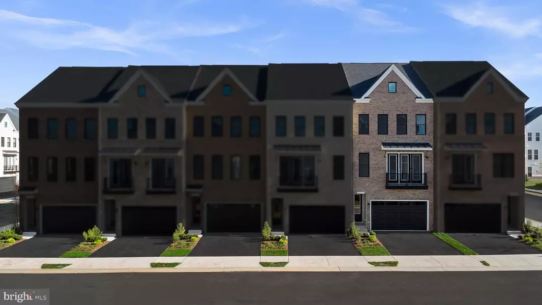 42121 PICASSO SQ, Ashburn, VA 20148