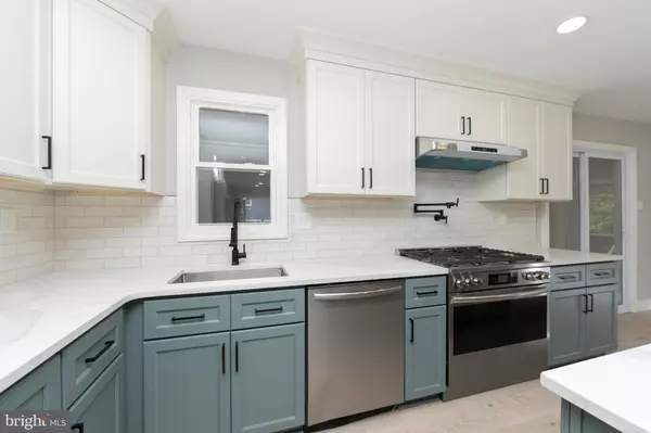 Medford, NJ 08055,71 LENAPE TRL