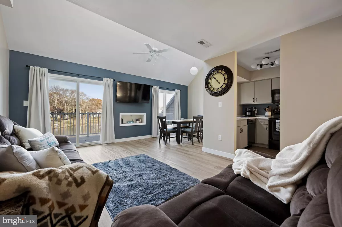 Rehoboth Beach, DE 19971,20852 SPRING LAKE DR #405