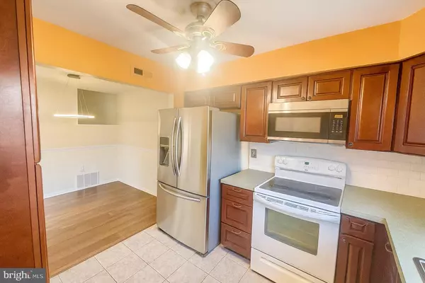 Bensalem, PA 19020,5070 WINFIELD CT