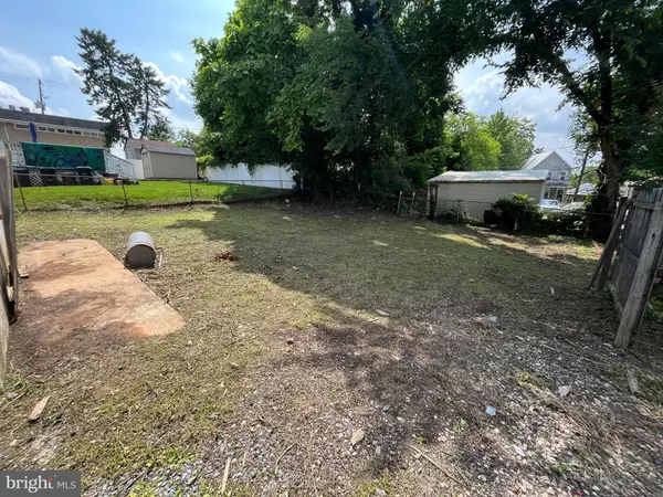 Capitol Heights, MD 20743,608 60TH AVE