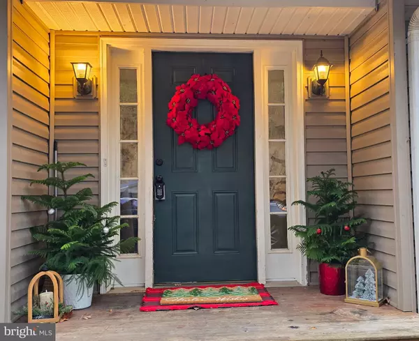 Linden, VA 22642,521 NORTHERN SPY DR