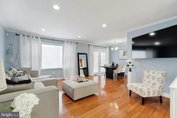 Fort Washington, MD 20744,900 E TANTALLON DR